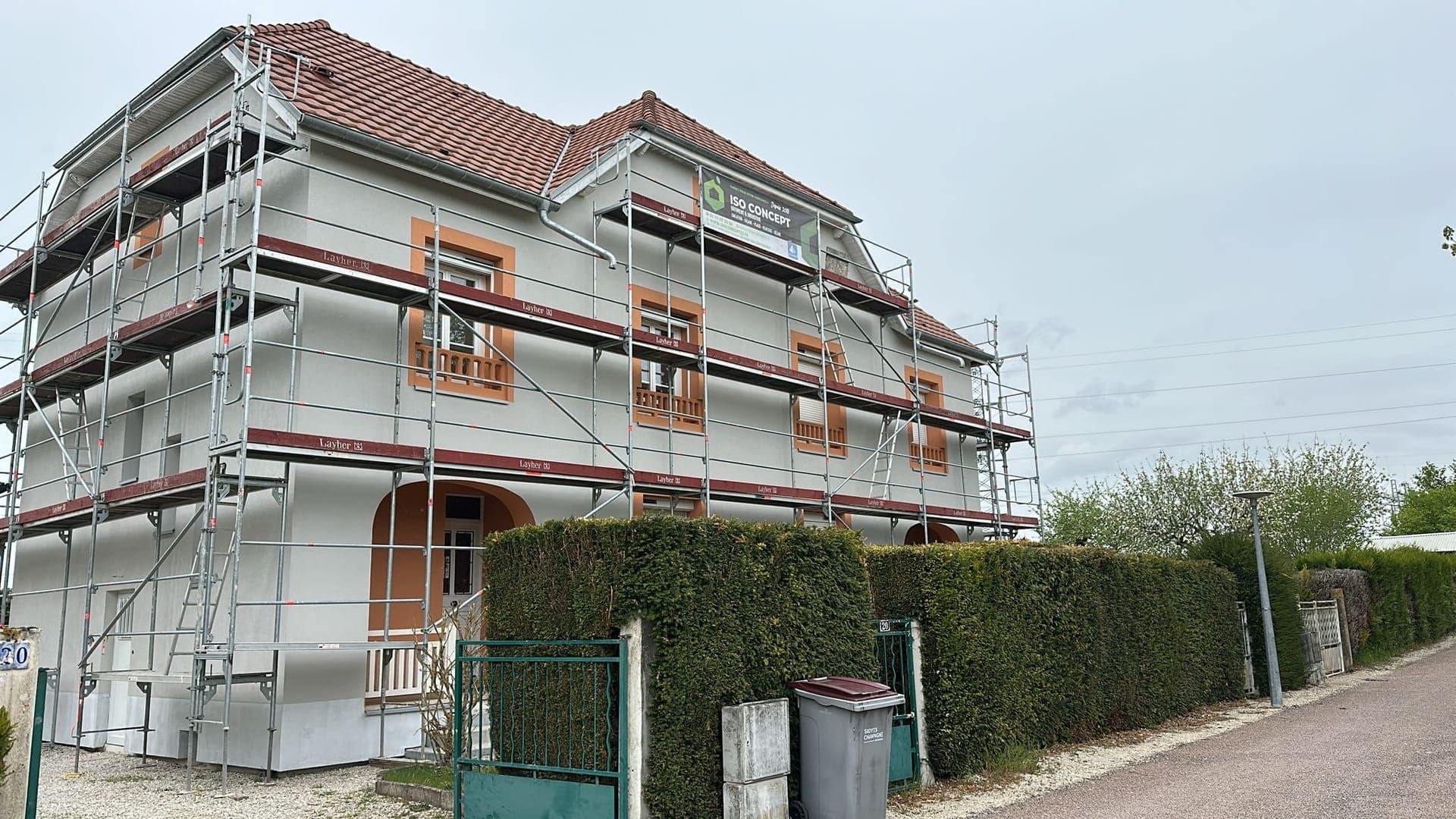 Exemple de réalisation BTCE : Rénovation et isolation extérieure à Belfort